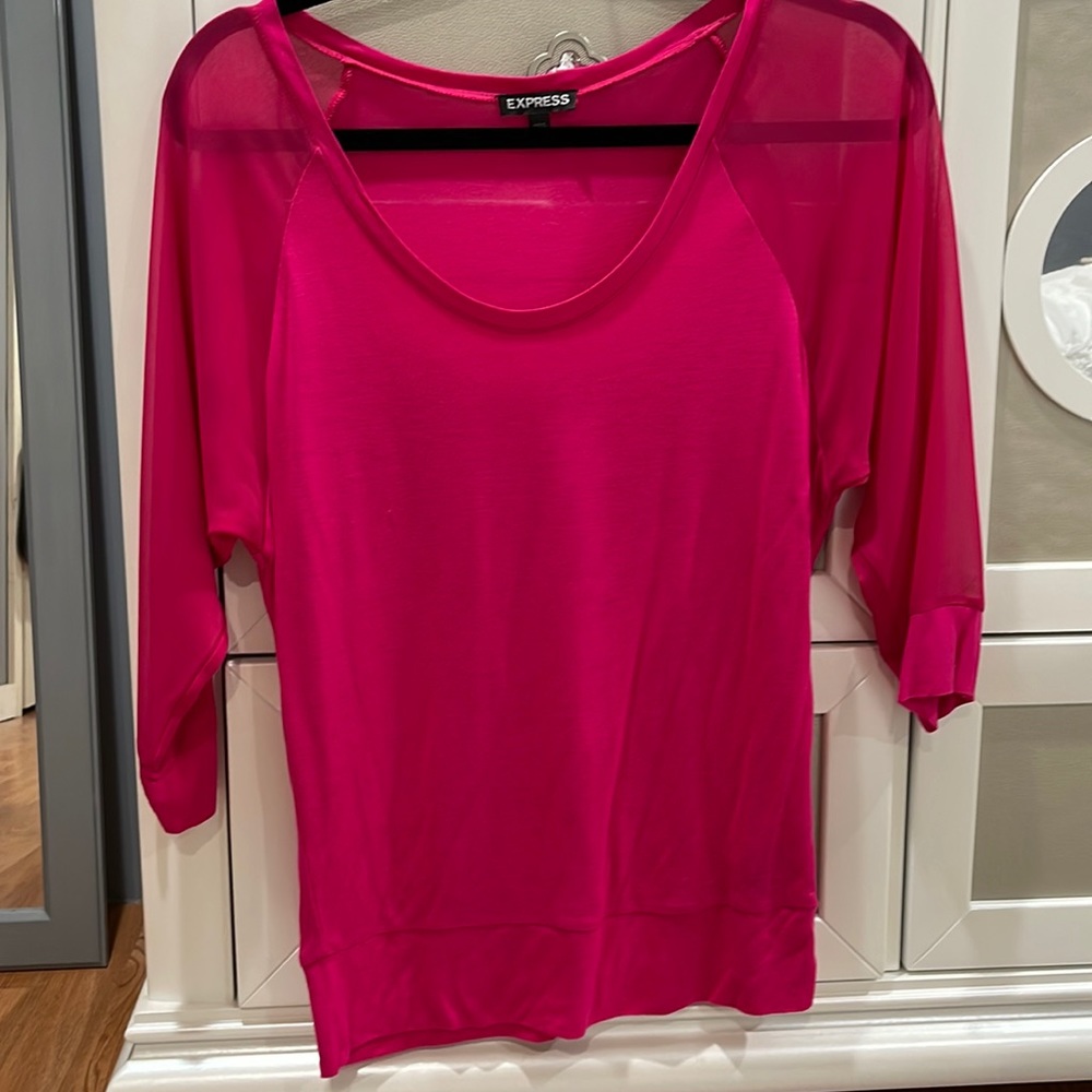 Express- Pink tapered elbow length sleeve. XS